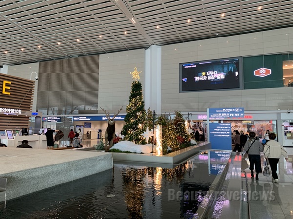 [현장 포토] 인천공항 제2터미널의 붐비는 풍경